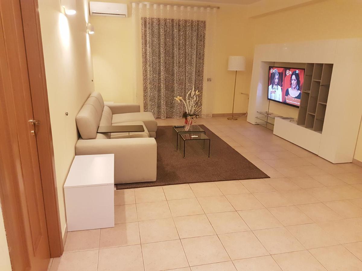 B&B Mary Grace Rossano Stazione Extérieur photo