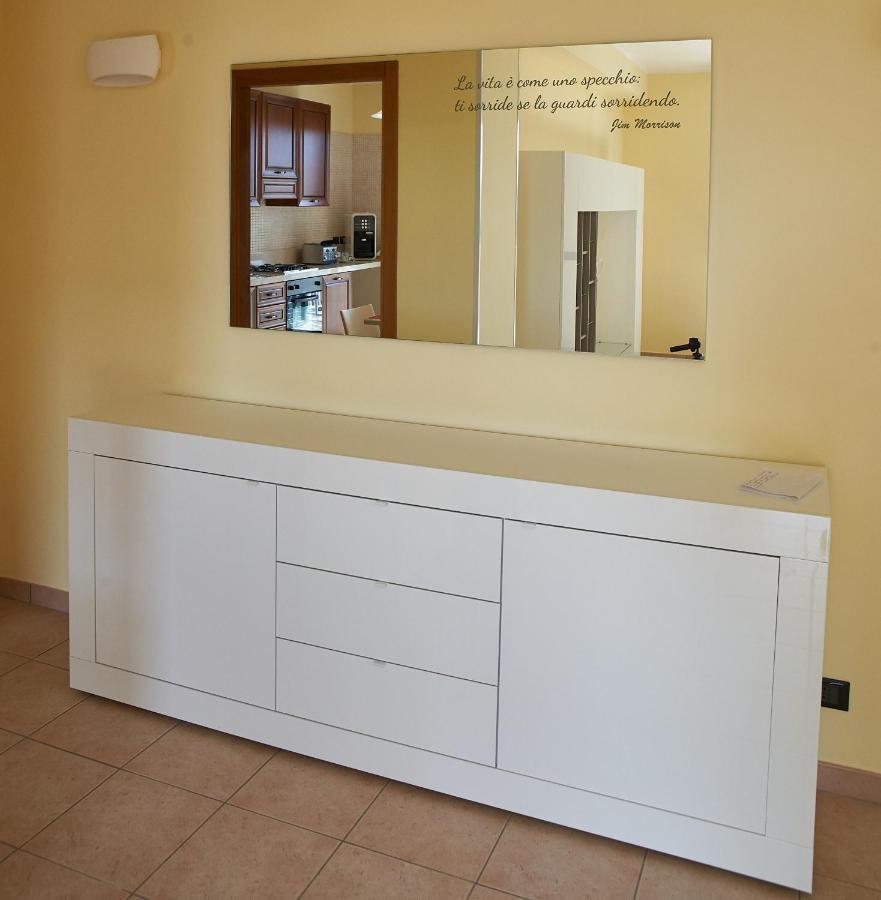 B&B Mary Grace Rossano Stazione Extérieur photo